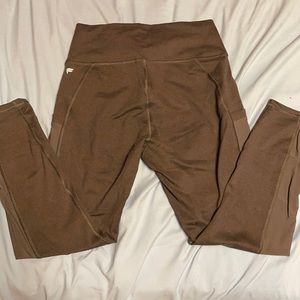 Fabletics Mila High-Waisted Pocket Capri